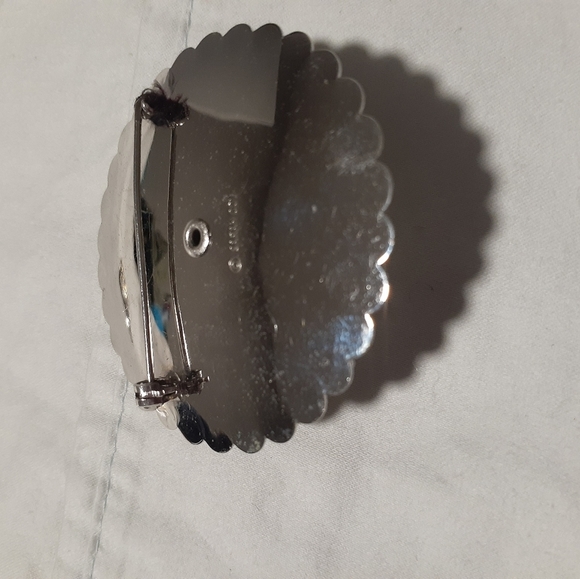 Sarah Coventry Brooch and Earrings set - Picture 4 of 4